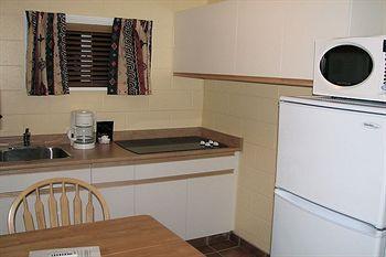 Desert Surfside Waterfront Accommodations Osoyoos Esterno foto